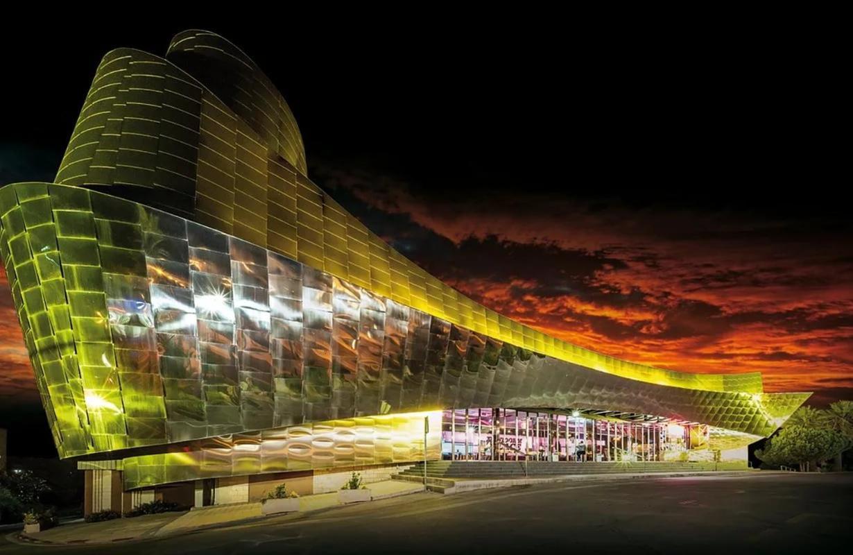 Cometa Center بينايدورم المظهر الخارجي الصورة